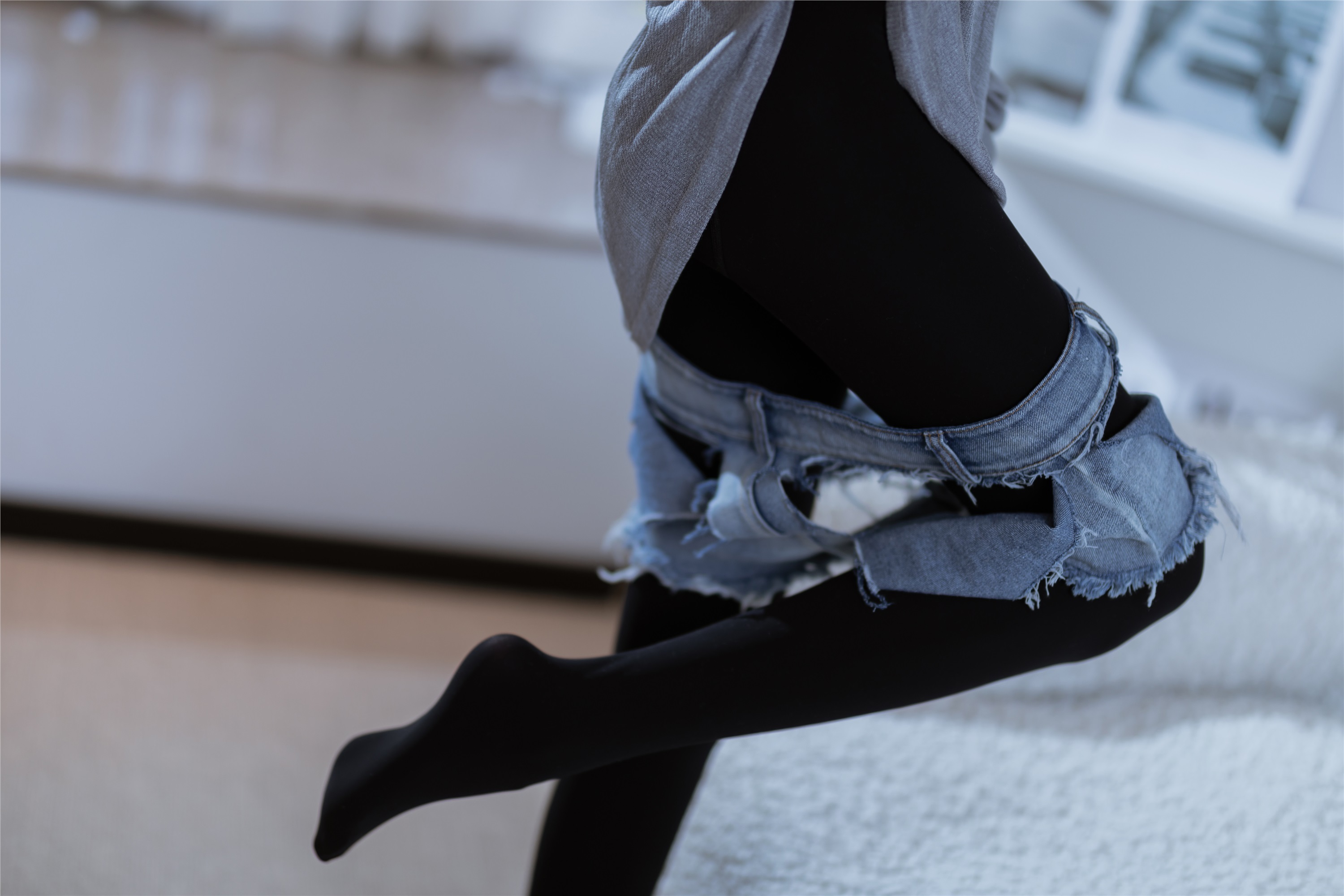 许岚LAN – NO.027 半透毛衣